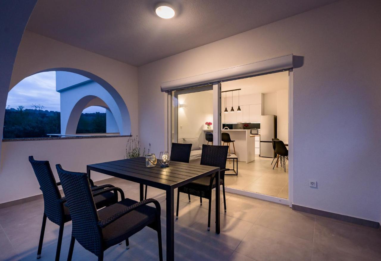 Apartmani Villa Zora Lopar Exterior foto