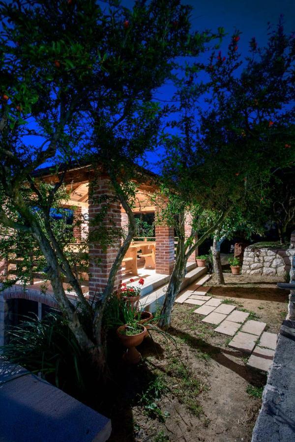 Apartmani Villa Zora Lopar Exterior foto