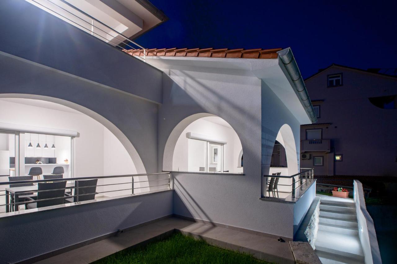Apartmani Villa Zora Lopar Exterior foto